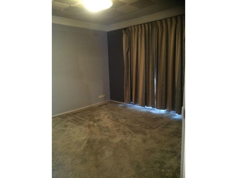 34 Winnima Avenue, Hampton Park VIC 3976