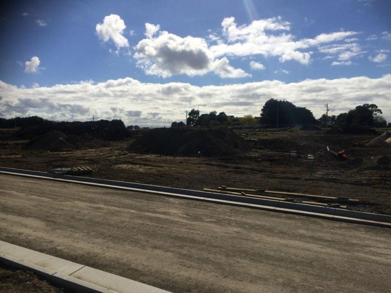 12 Saloon Circuit, Clyde North VIC 3978