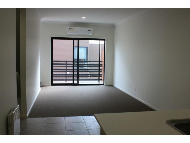 4/6 Huckson Street, Dandenong VIC 3175