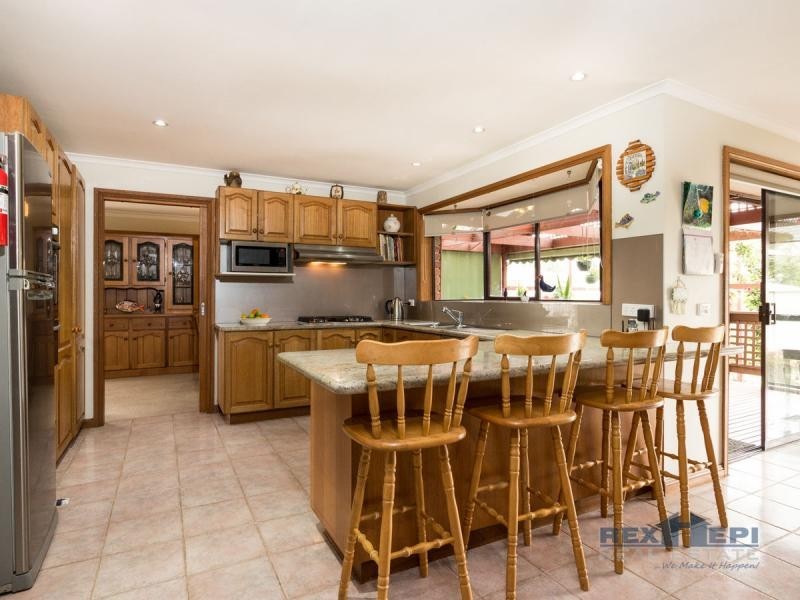 4 Christopher Court, Hallam VIC 3803