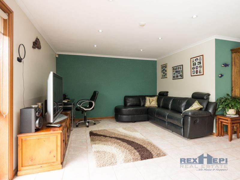 4 Christopher Court, Hallam VIC 3803