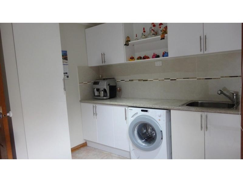 4 Christopher Court, Hallam VIC 3803