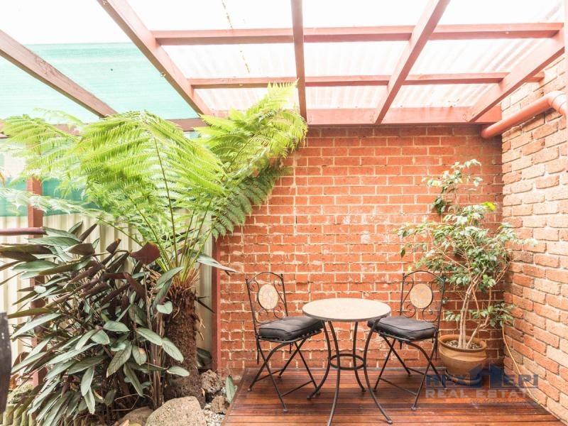 4 Christopher Court, Hallam VIC 3803