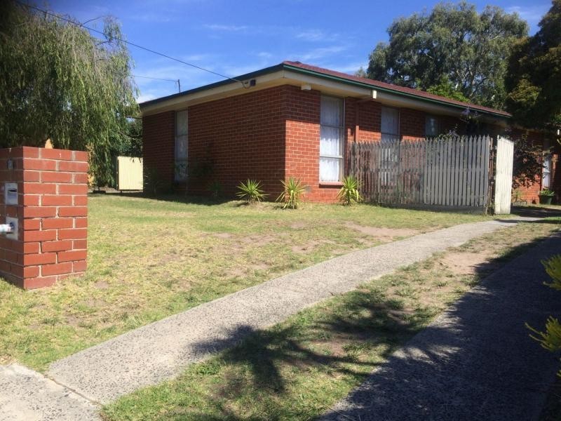13 Highland Avenue, Hampton Park VIC 3976