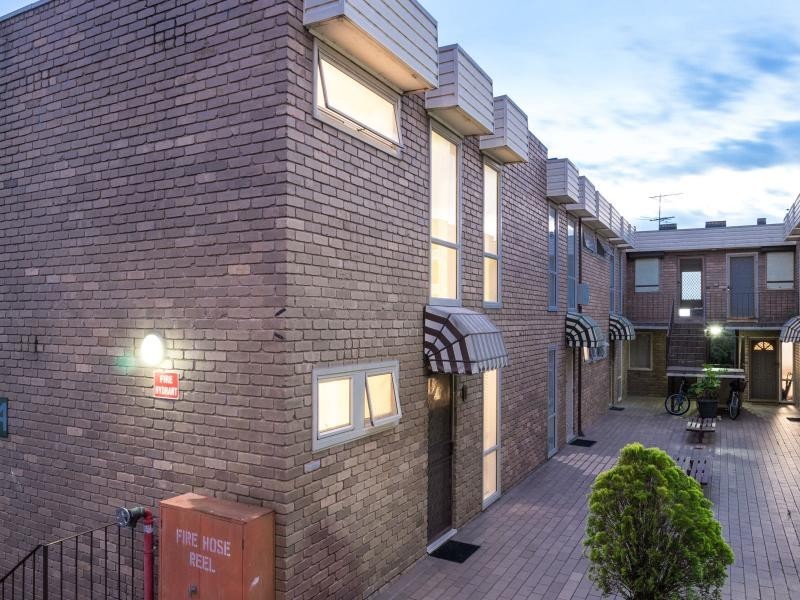 15/24 Rodd Street, Dandenong VIC 3175