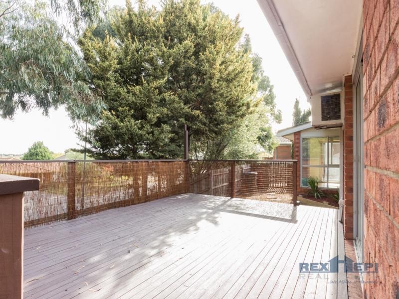 1 Bowman Close, Narre Warren South VIC 3805