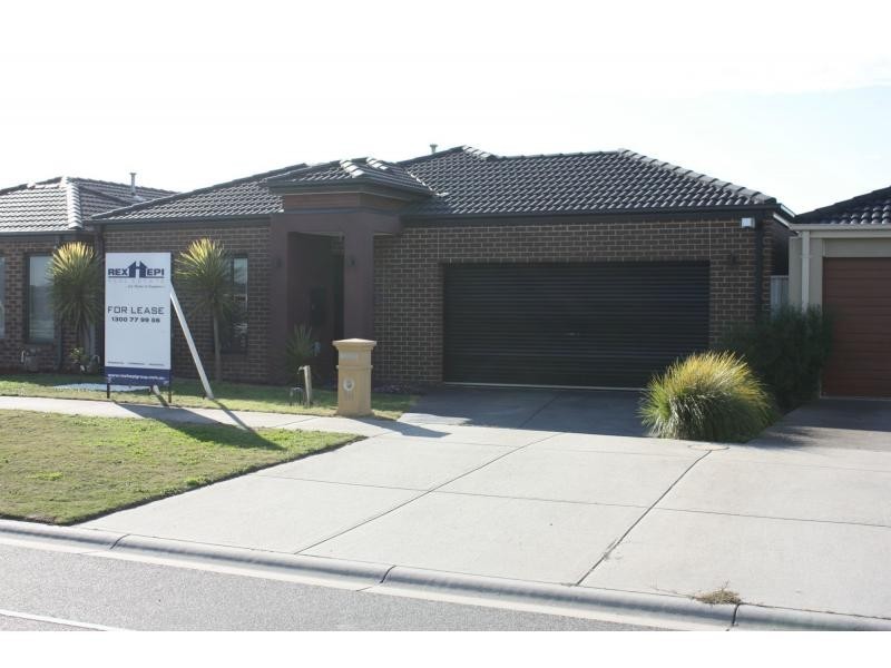 10 Boland Drive, Lyndhurst VIC 3975