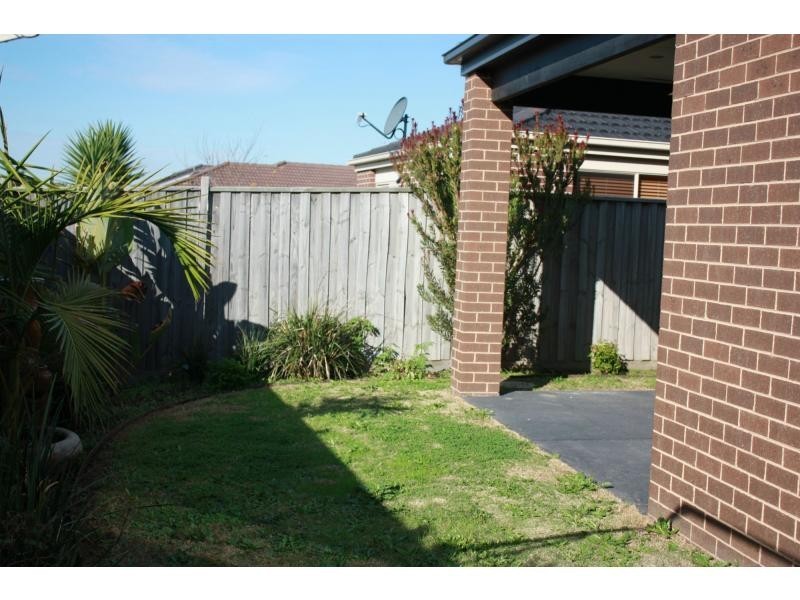 10 Boland Drive, Lyndhurst VIC 3975