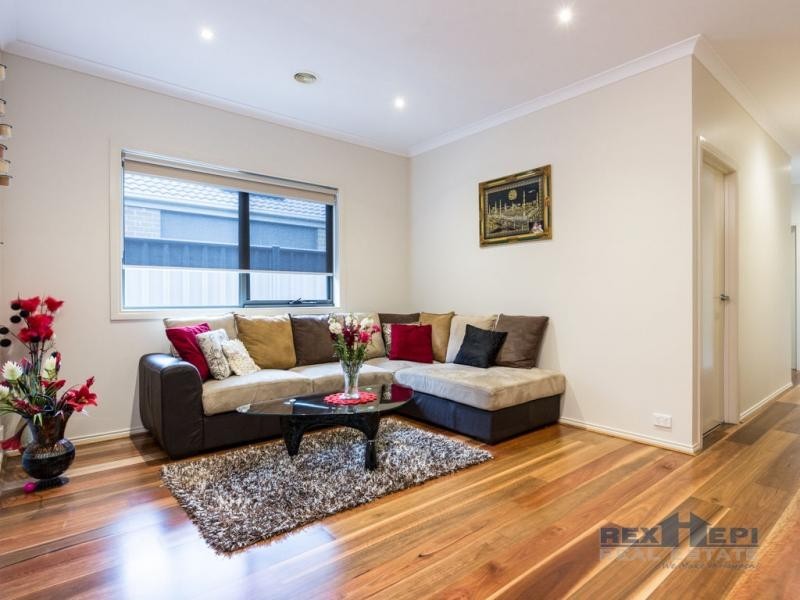 7 Aldous Place, Cranbourne North VIC 3977