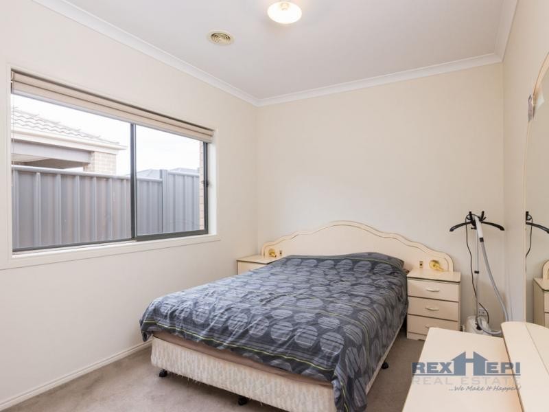 7 Aldous Place, Cranbourne North VIC 3977