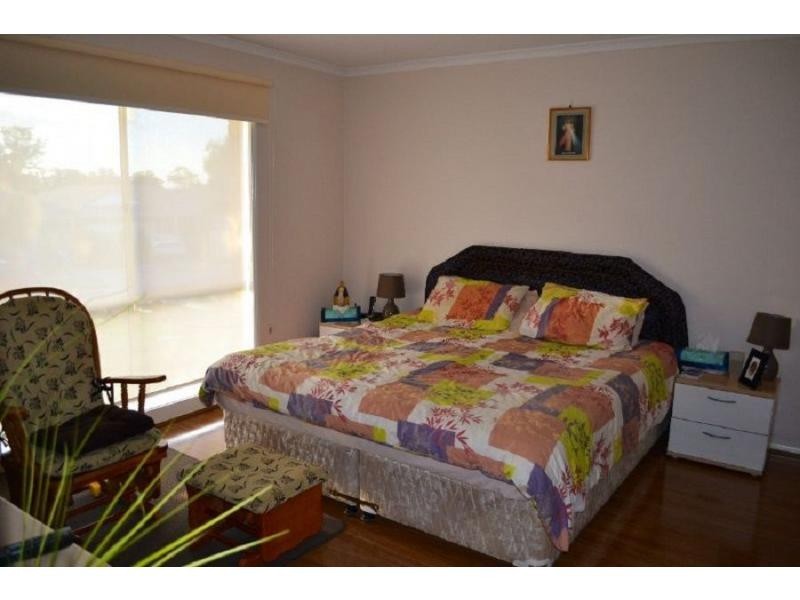 6 Niagara Court, Hampton Park VIC 3976