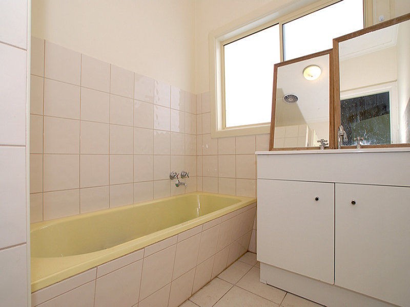 1/18 Joffre Street, Noble Park VIC 3174