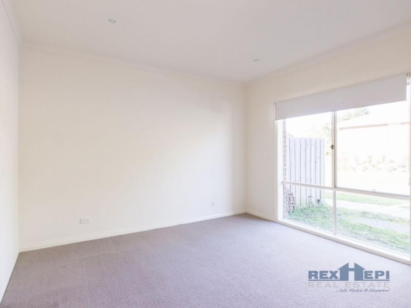 12 Cambridge Close, Lysterfield VIC 3156