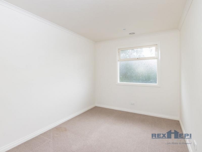 12 Cambridge Close, Lysterfield VIC 3156
