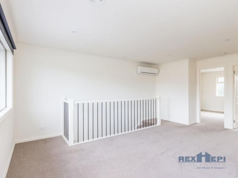 12 Cambridge Close, Lysterfield VIC 3156