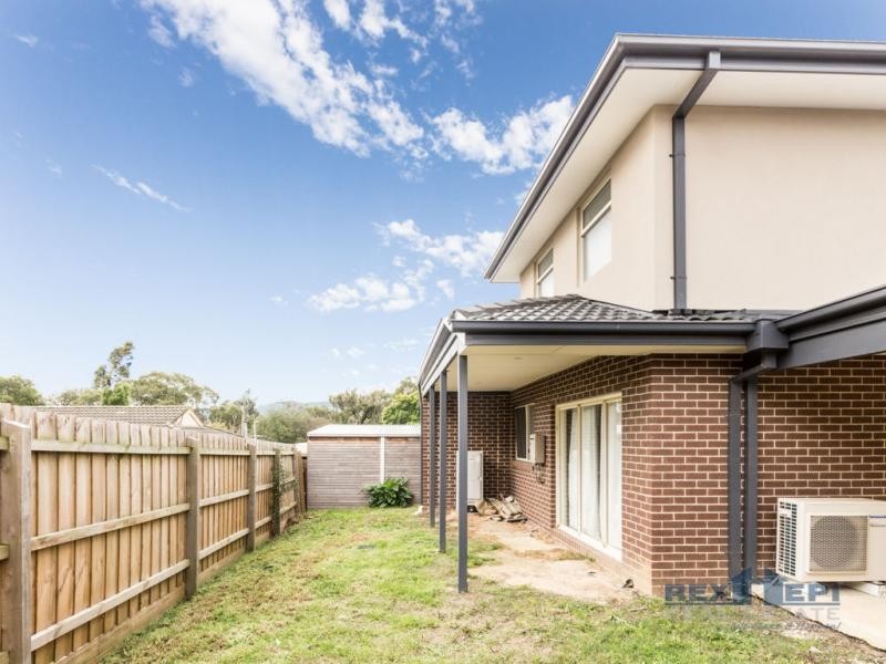 12 Cambridge Close, Lysterfield VIC 3156