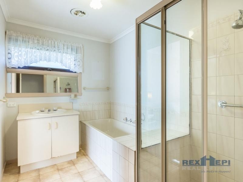 18 Hyssop Drive, Hallam VIC 3803