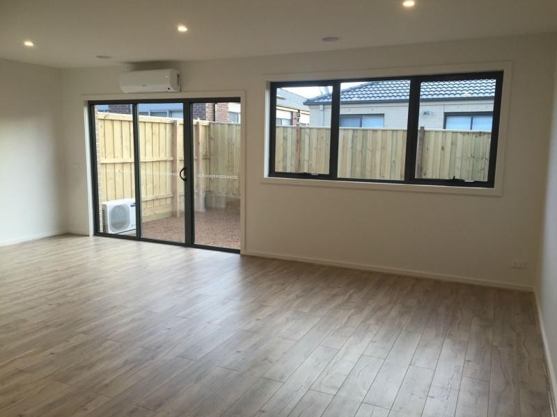 12 Townsend Avenue, Clyde VIC 3978