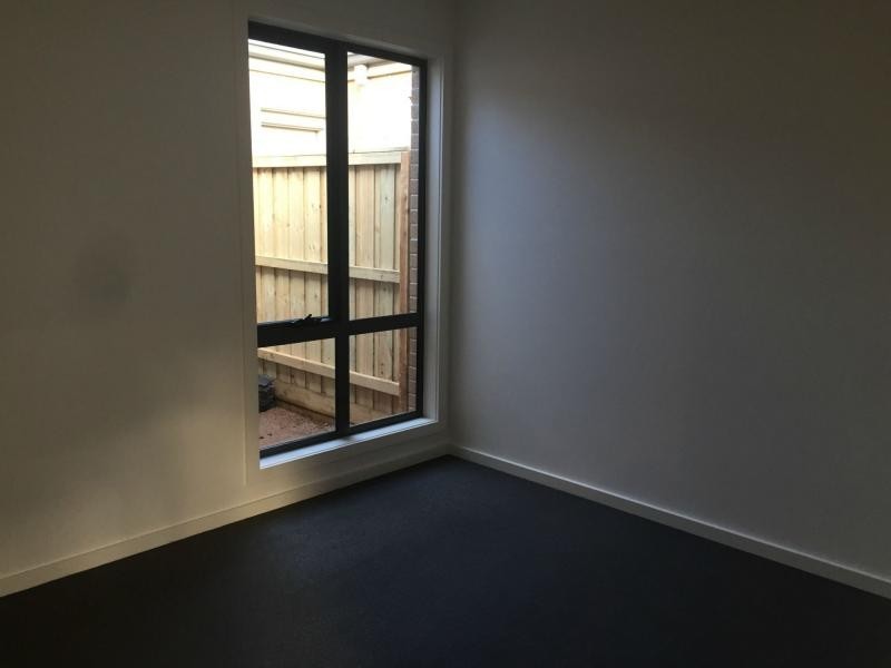 14 Townsend Avenue, Clyde VIC 3978