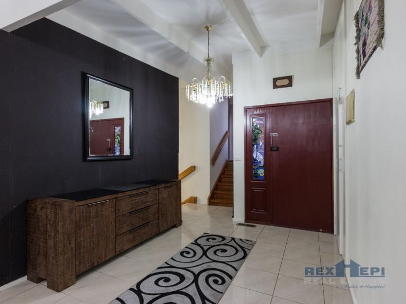 39 John Edgcumbe Way, Endeavour Hills VIC 3802