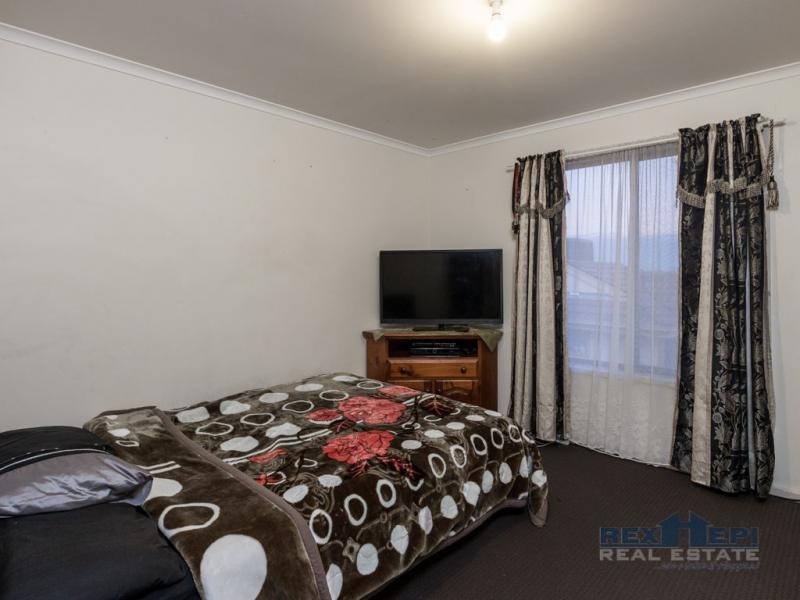 39 John Edgcumbe Way, Endeavour Hills VIC 3802