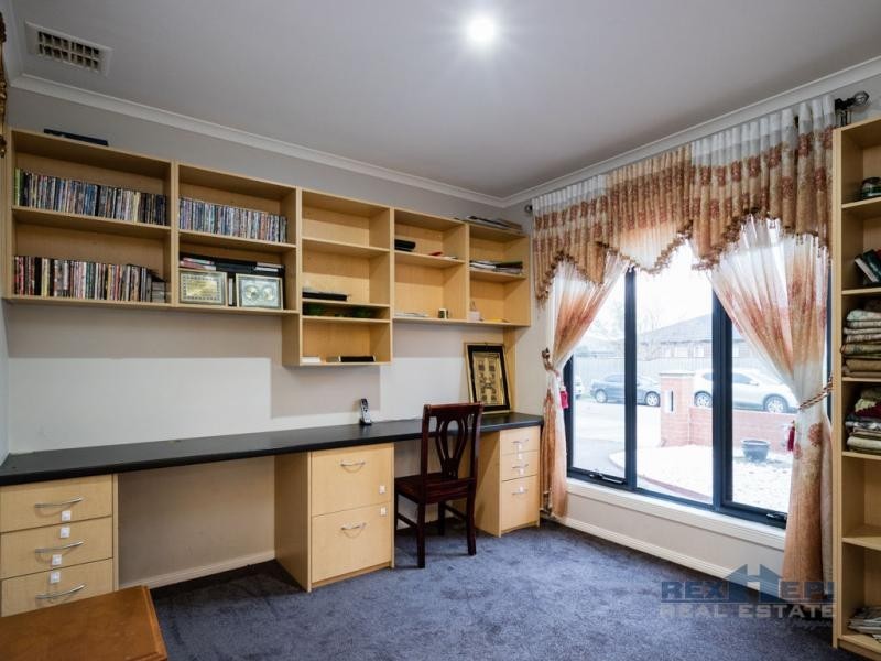 13 Ernest Crescent, Narre Warren South VIC 3805
