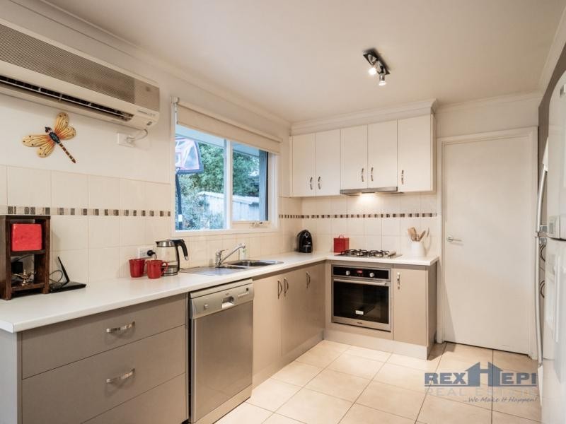 43 Homestead Road, Berwick VIC 3806