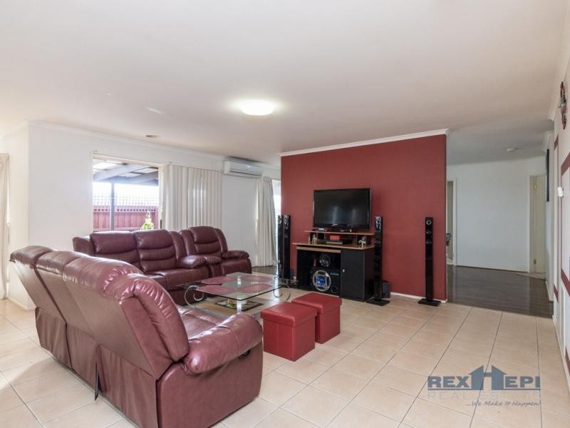 16 St Georges Road, Narre Warren South VIC 3805