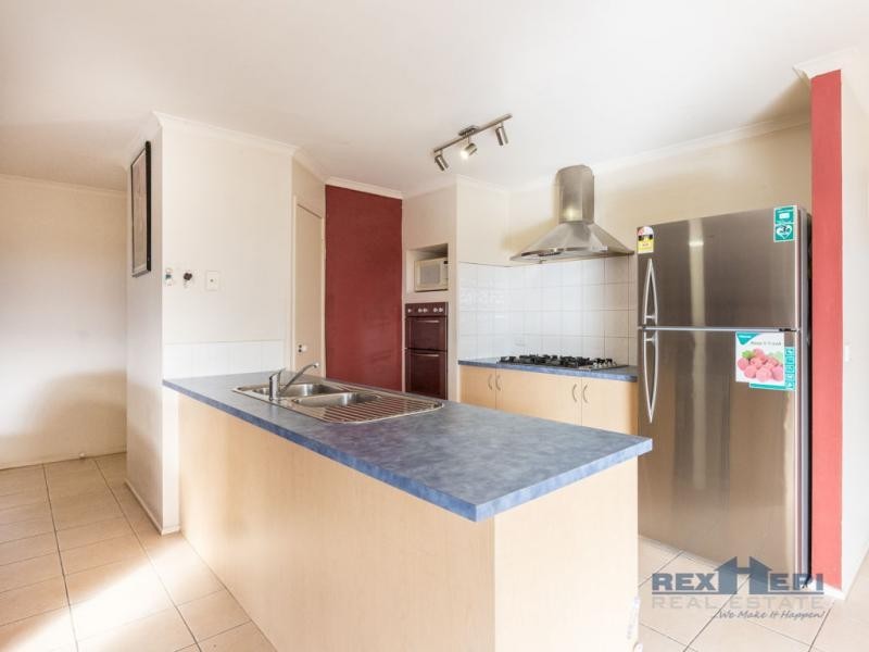 16 St Georges Road, Narre Warren South VIC 3805