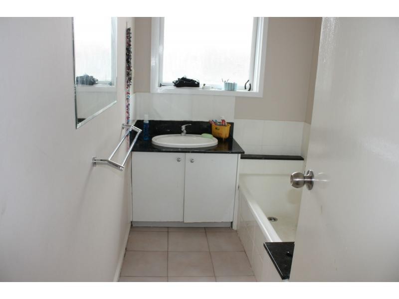 11 Highland Avenue, Hampton Park VIC 3976