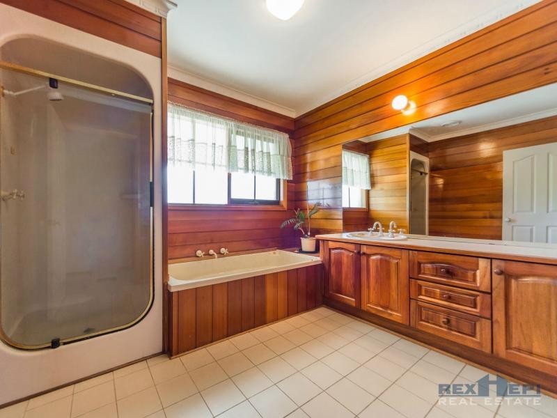 21 Mackellar Close, Narre Warren North VIC 3804