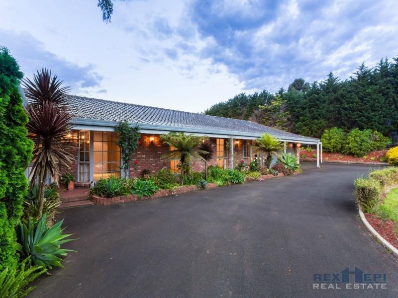 21 Mackellar Close, Narre Warren North VIC 3804