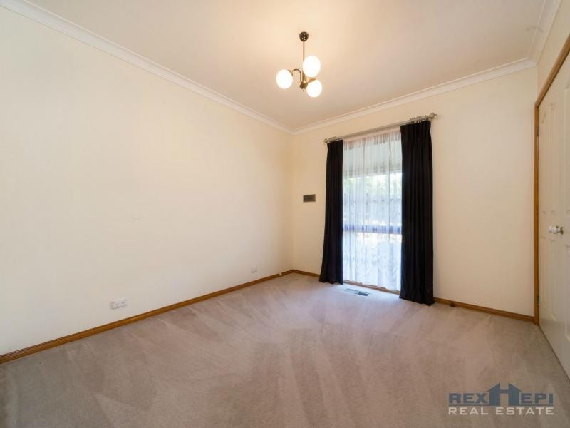 21 Mackellar Close, Narre Warren North VIC 3804