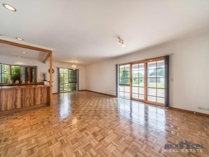 21 Mackellar Close, Narre Warren North VIC 3804