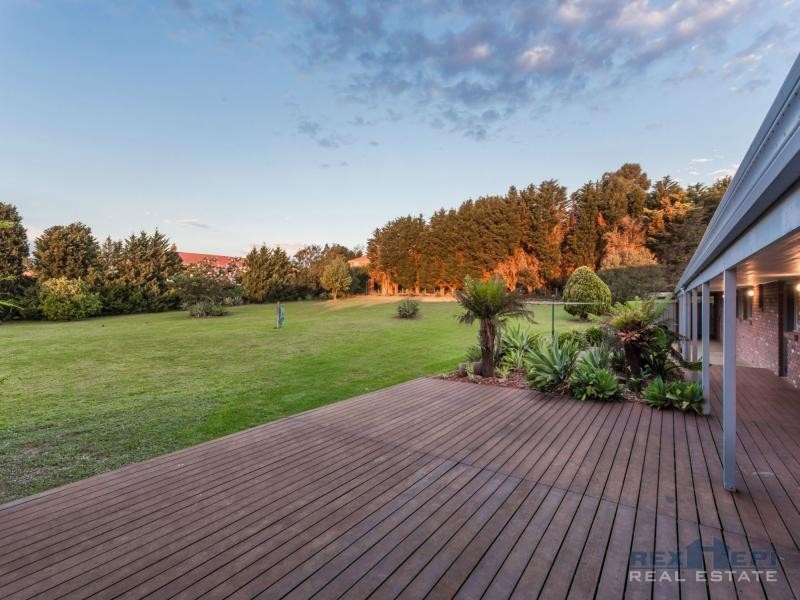21 Mackellar Close, Narre Warren North VIC 3804