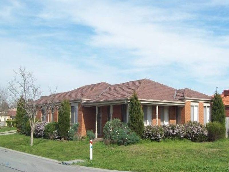 1 Dunraven Court, Narre Warren VIC 3805