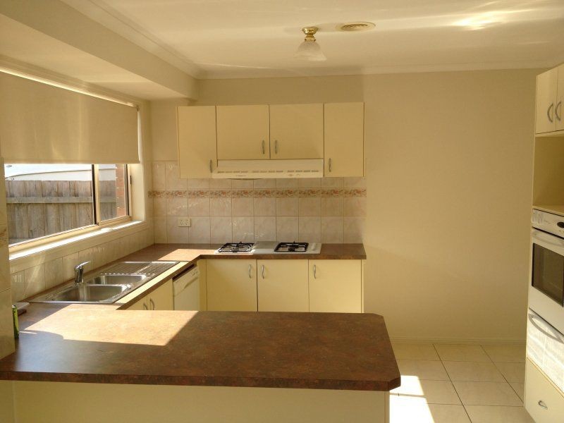 1 Dunraven Court, Narre Warren VIC 3805