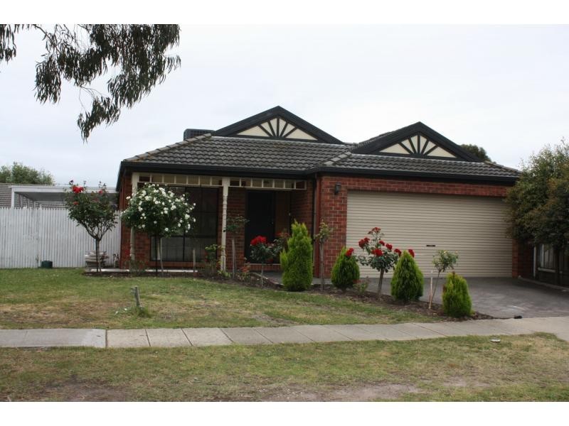 28 Cato Park Way, Lynbrook VIC 3975
