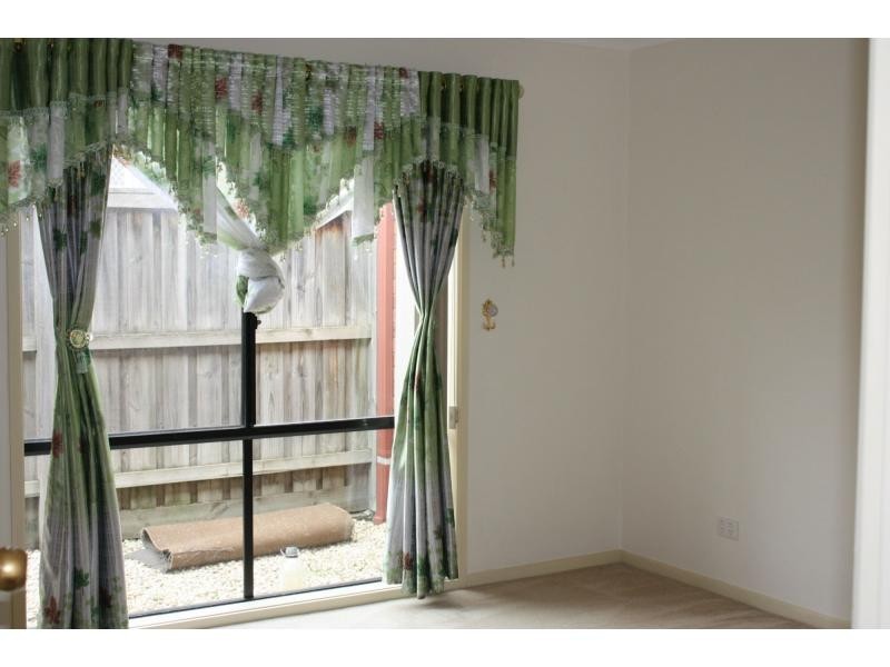 28 Cato Park Way, Lynbrook VIC 3975