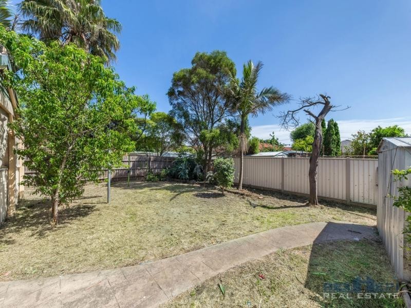 13 Edeys Run, Hampton Park VIC 3976