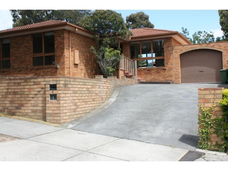15 Patterson Court, Endeavour Hills VIC 3802