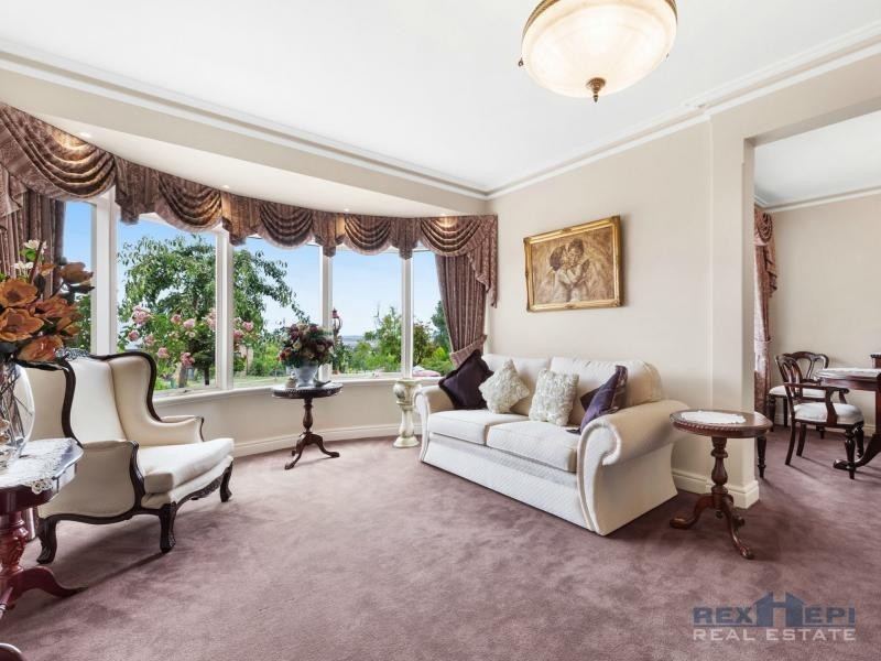 6 April Close, Berwick VIC 3806