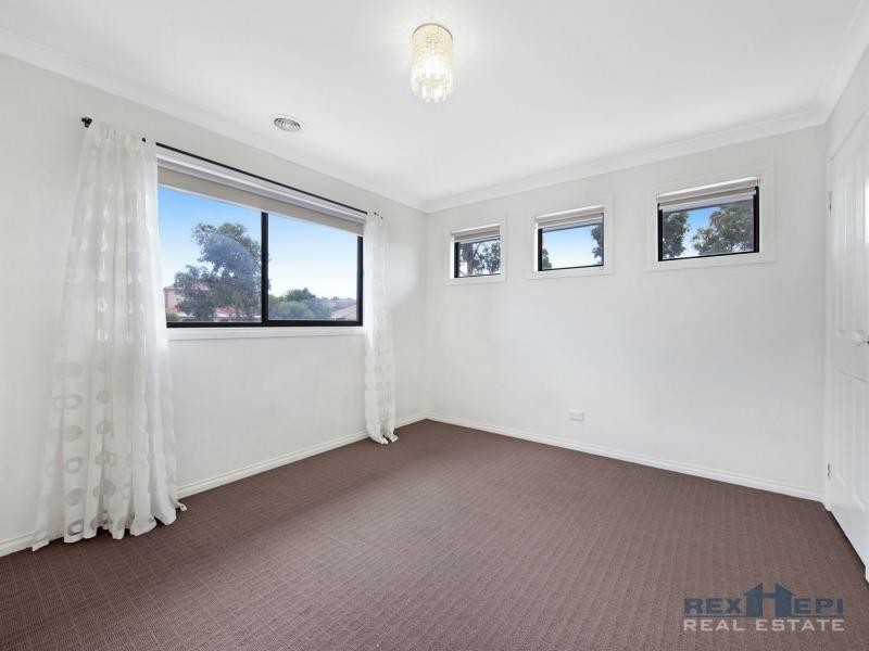 153A Hinrichsen Drive, Hallam VIC 3803