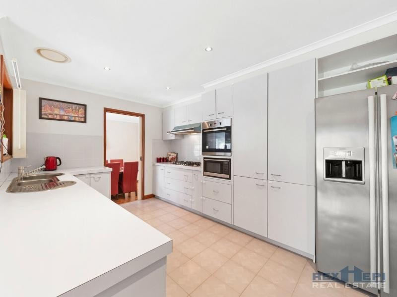 19 Weeden Crescent, Hallam VIC 3803