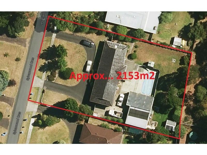 8 Sylvanwood Crescent, Narre Warren VIC 3805