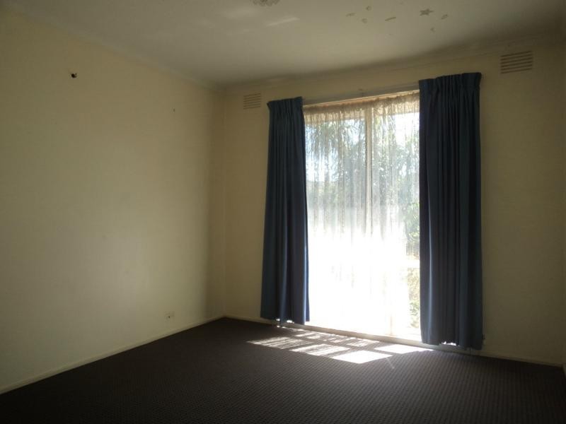 5 Sharpe Street, Cranbourne VIC 3977