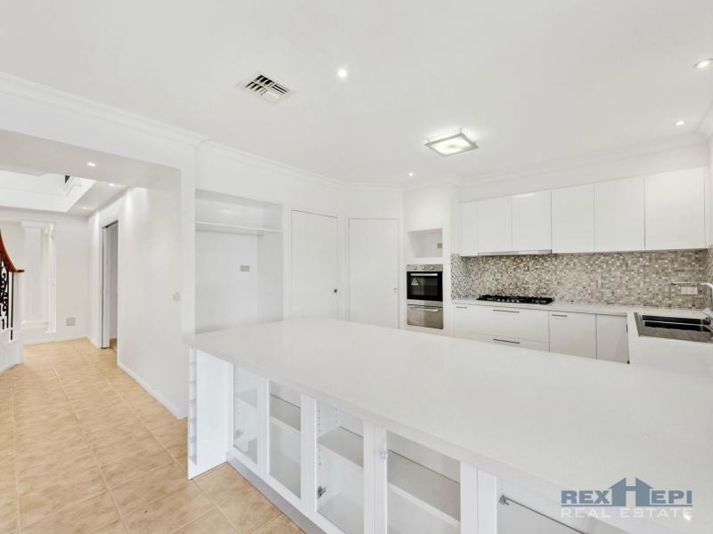 13 Canterbury Close, Narre Warren VIC 3805