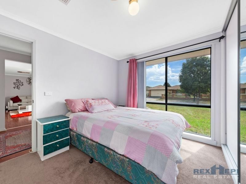 12 Arnica Close, Hampton Park VIC 3976