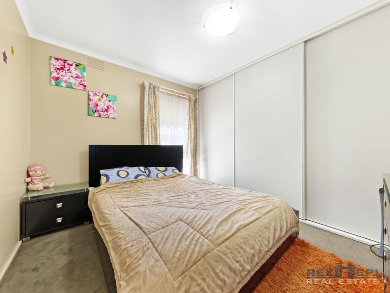 1/65 Guildford Crescent, Narre Warren VIC 3805