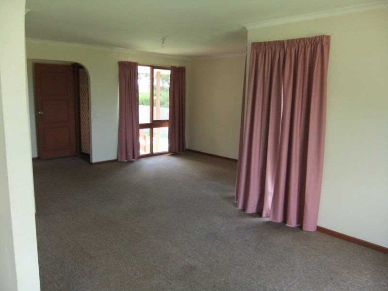 23 George Chudleigh Drive, Hallam VIC 3803